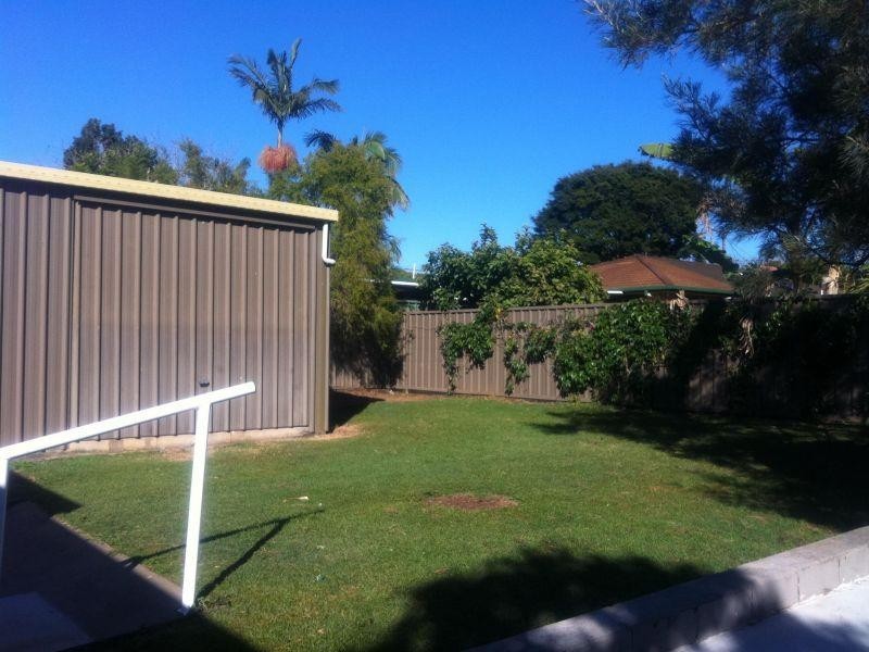 13 Vera Street, Redland Bay QLD 4165