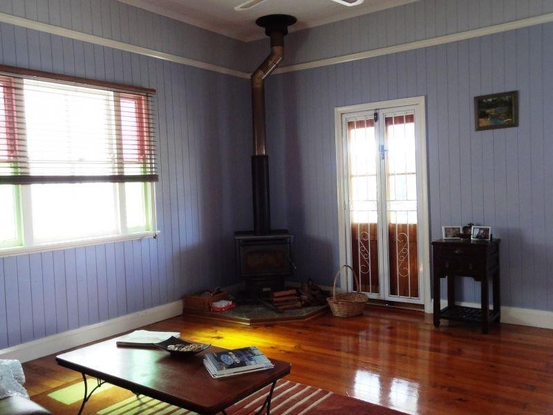 10 Bower St, Annerley QLD 4103