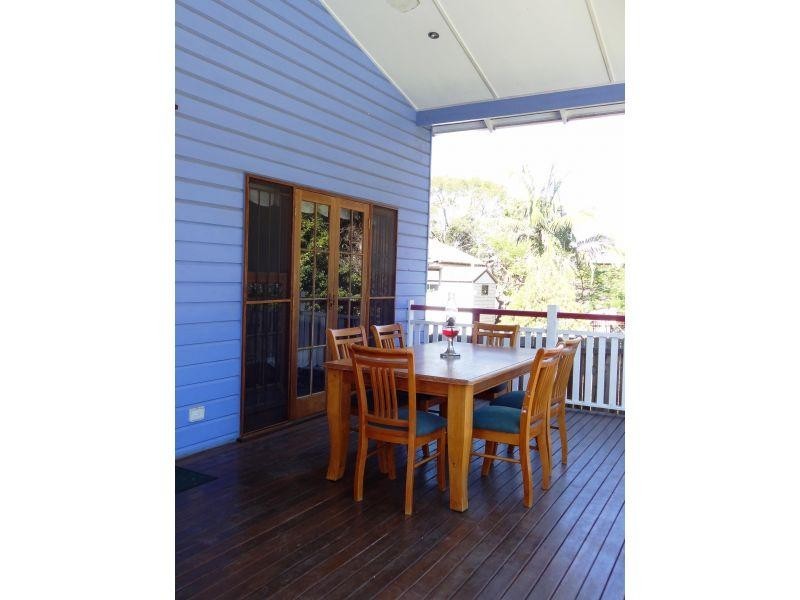 10 Bower St, Annerley QLD 4103