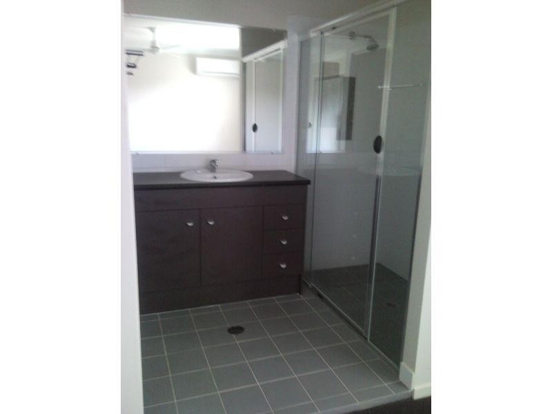 16/8 Bailey Road, Birkdale QLD 4159