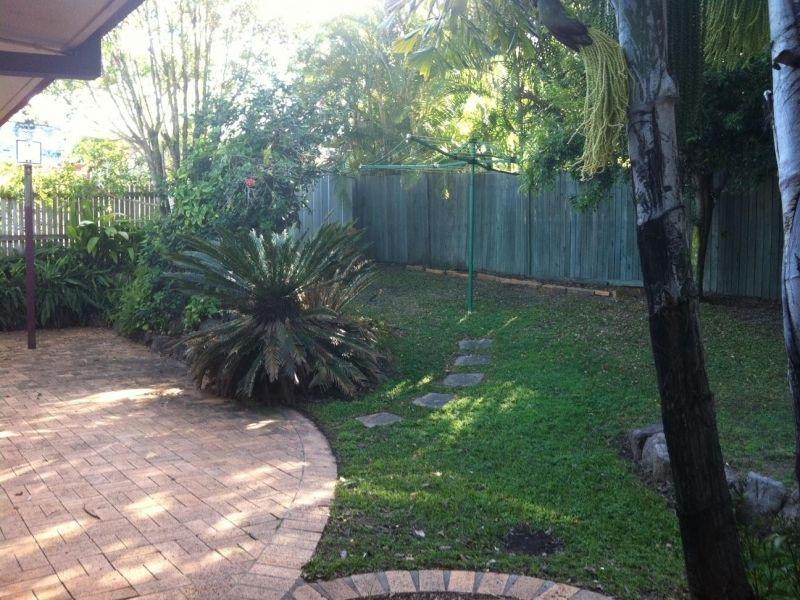 16 Donnelly Drive, Kallangur QLD 4503