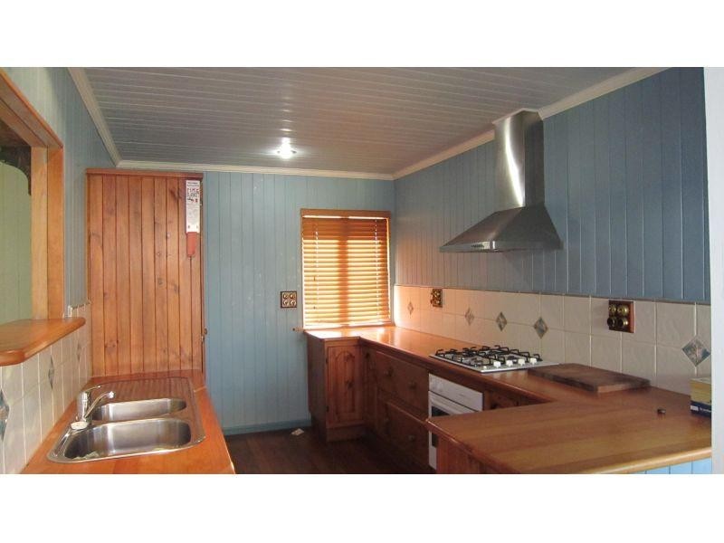 49 Violet Street CNR of Strabroke Ave, Wynnum QLD 4178