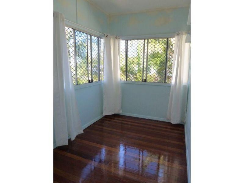 28 Corinth Road, Lota QLD 4179