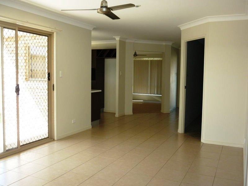 50 Corrimal Place, Sandstone Point QLD 4511