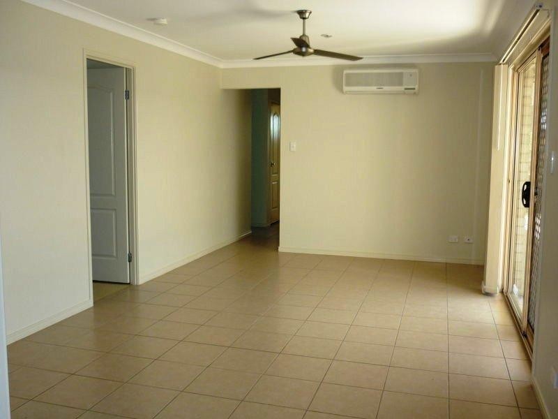 50 Corrimal Place, Sandstone Point QLD 4511