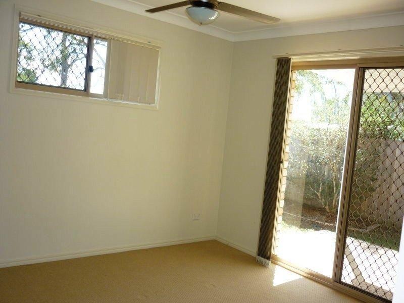 50 Corrimal Place, Sandstone Point QLD 4511