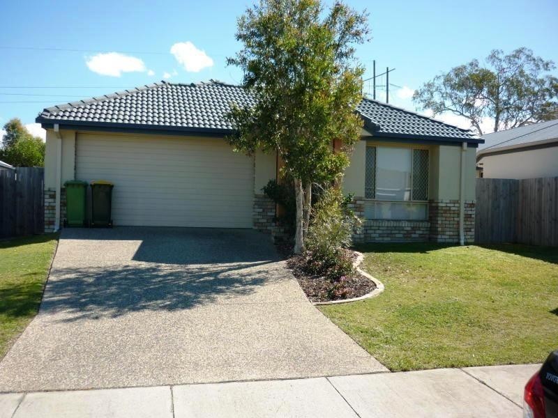 50 Corrimal Place, Sandstone Point QLD 4511