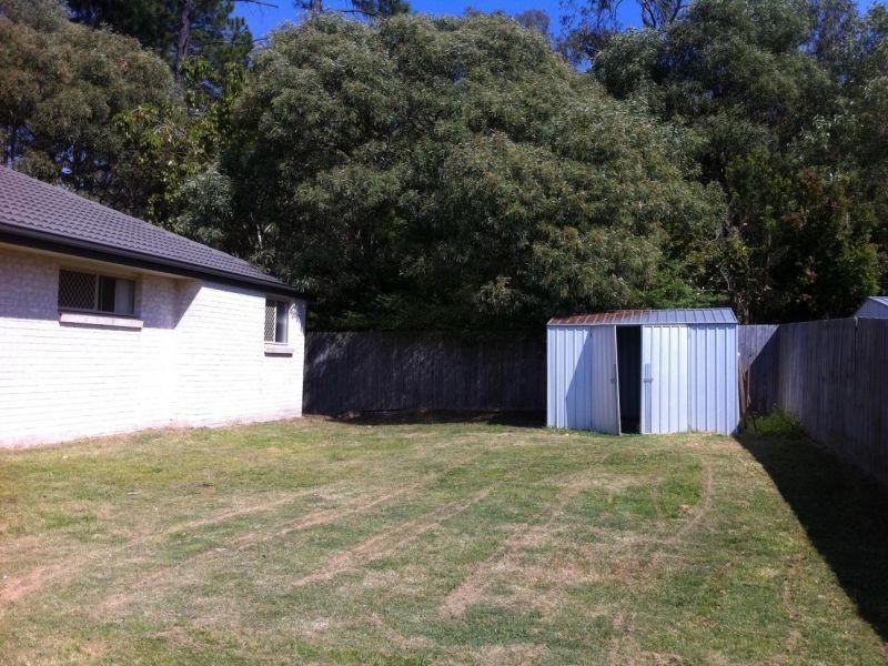 18 Spruce Street, Loganlea QLD 4131