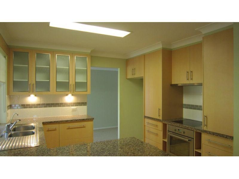 13 Leonard Street, Wellington Point QLD 4160