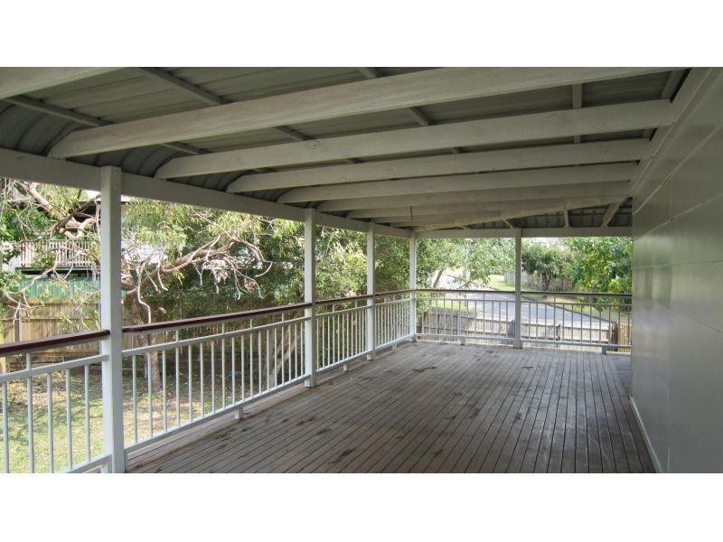 21 Currawong Street, Birkdale QLD 4159