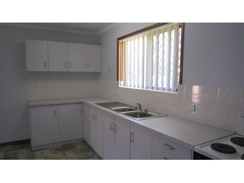 4/8-10 Hampton Court, Birkdale QLD 4159