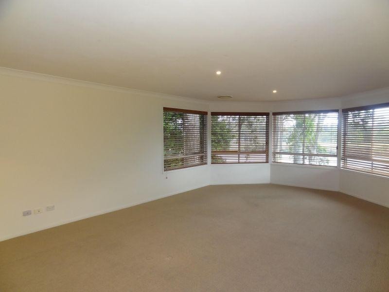 101 King Arthur Terrace, Tennyson QLD 4105