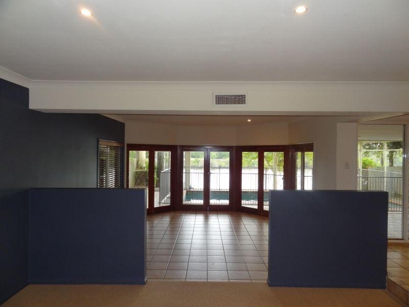 101 King Arthur Terrace, Tennyson QLD 4105