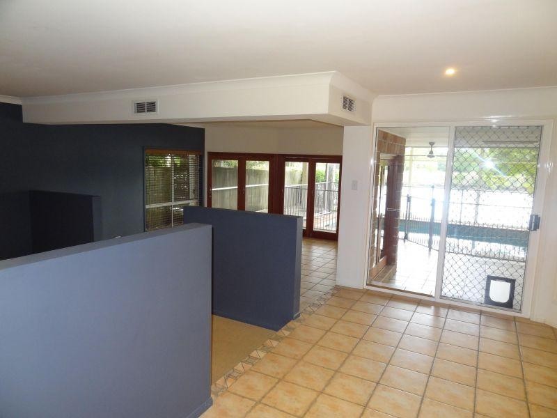 101 King Arthur Terrace, Tennyson QLD 4105