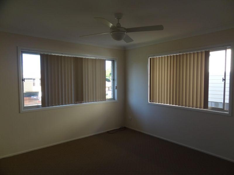 26 Carnation Road, Manly West QLD 4179