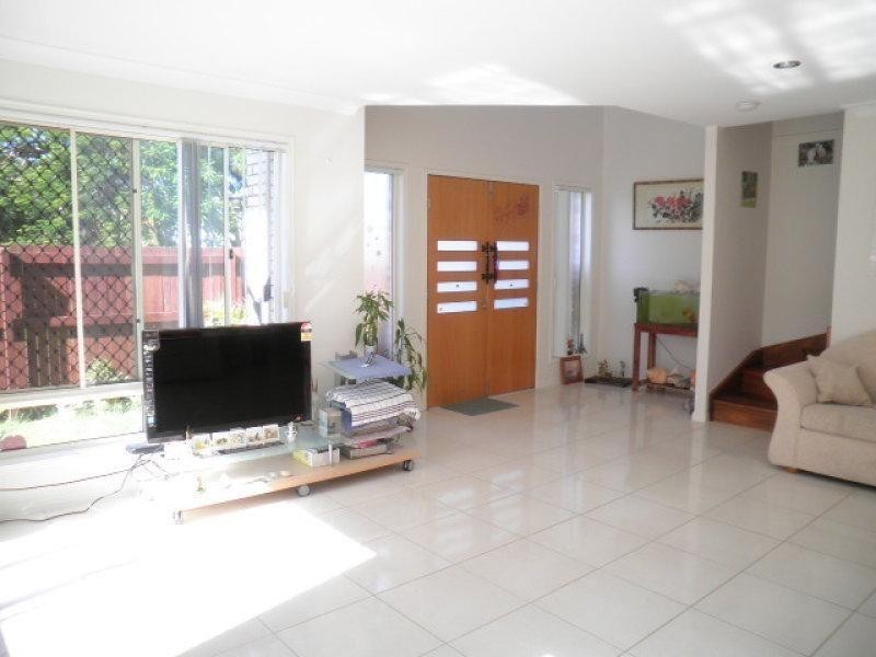 45 Grace Street, Scarborough QLD 4020