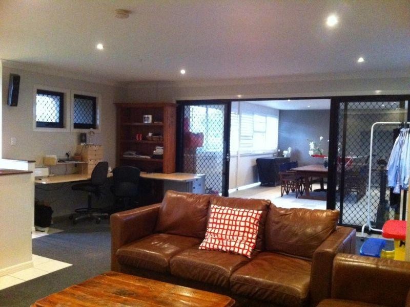 59a Riding Road, Hawthorne QLD 4171