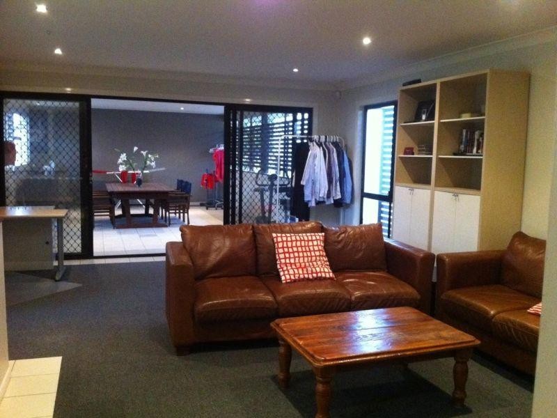 59a Riding Road, Hawthorne QLD 4171