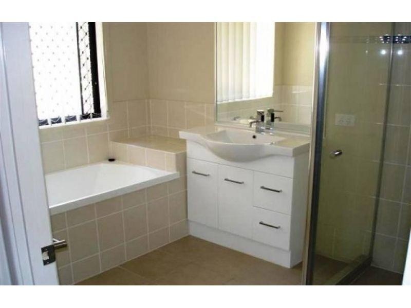 13 Henry Street, Thorneside QLD 4158