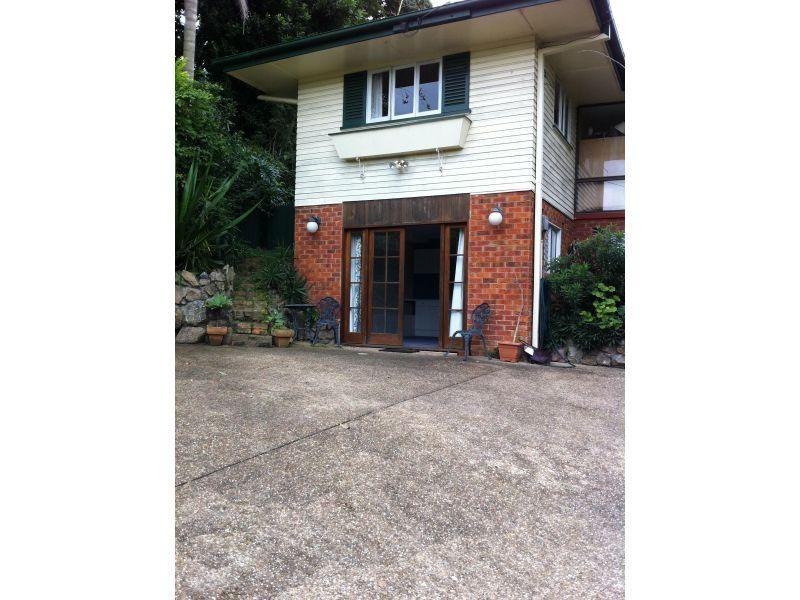 25 Alamine Street, Holland Park QLD 4121