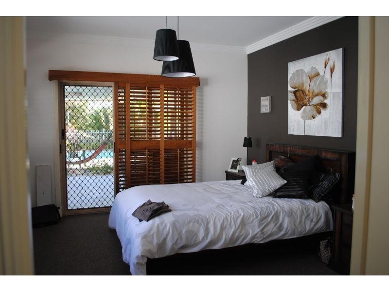 12 Flamingo Crescent, Thornlands QLD 4164