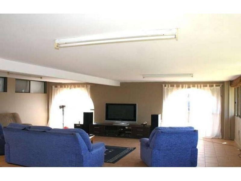288 Bloomfield Street, Cleveland QLD 4163