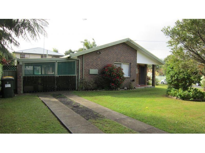 2 Tina Street, Redland Bay QLD 4165