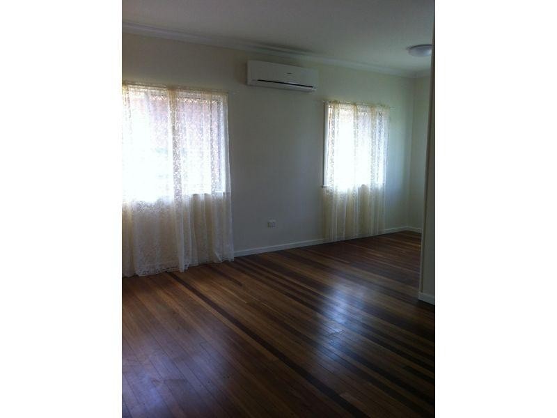 79 Steven Street, Redcliffe QLD 4020