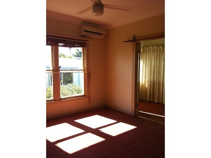 24 Alfred Street, Redcliffe QLD 4020