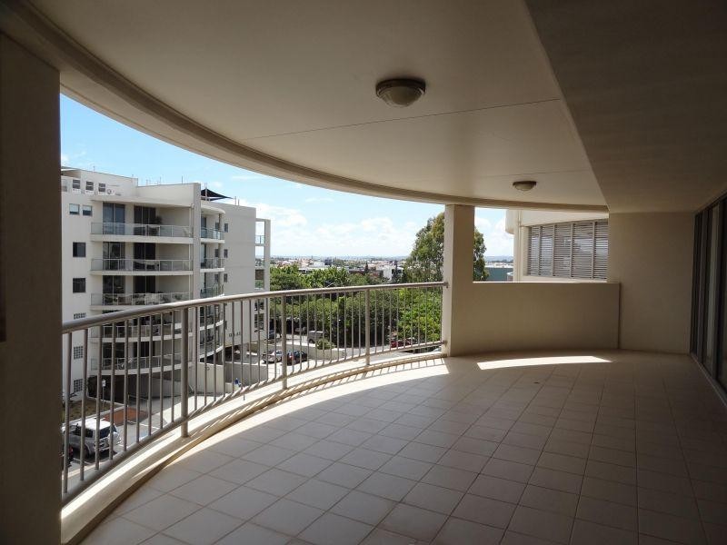 21/32 Middle Street, Cleveland QLD 4163