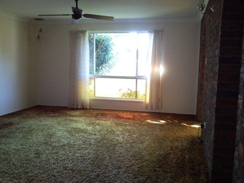 2 Tina Street, Redland Bay QLD 4165