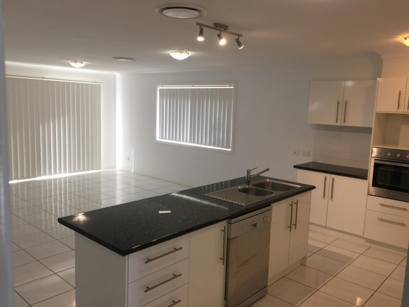 17 Pentecost Place, Redland Bay QLD 4165