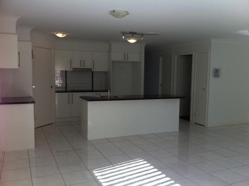 17 Pentecost Place, Redland Bay QLD 4165