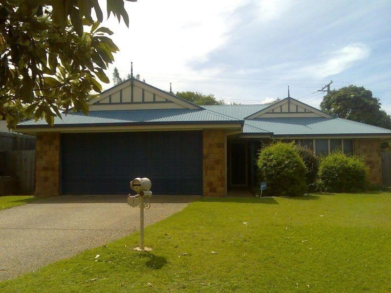 3 Admiral Court, Birkdale QLD 4159