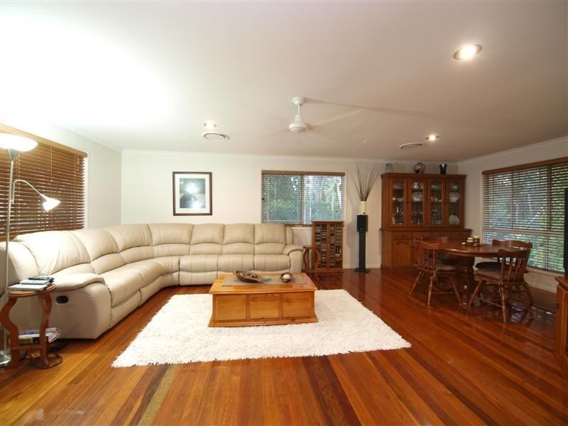 10 Whimbrel Street, Warner QLD 4500