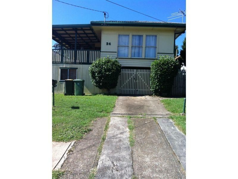 24 Alfred Street, Redcliffe QLD 4020