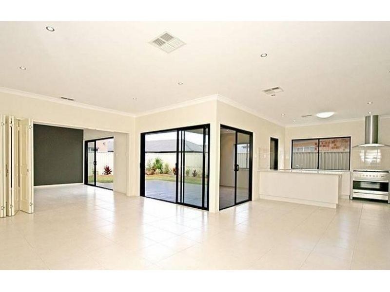 8 Wendy Close, Thornlands QLD 4164