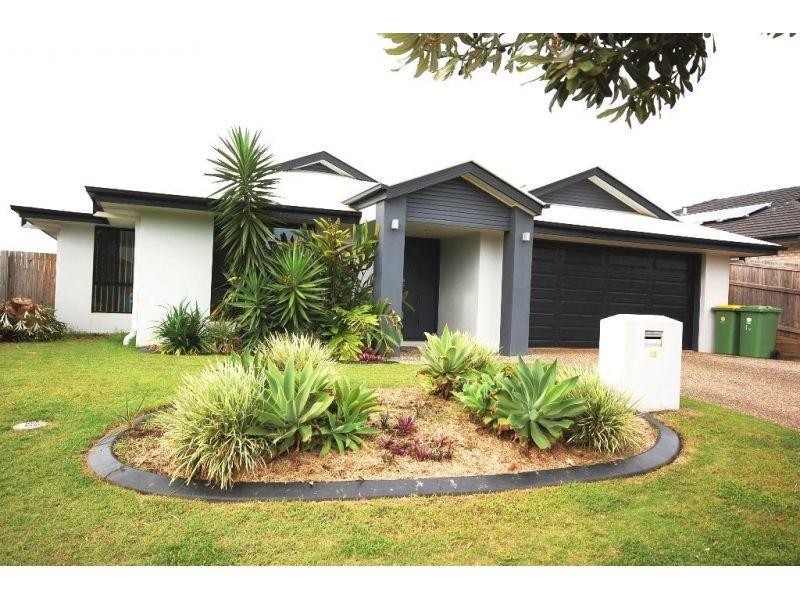 13 Foote Street, Redland Bay QLD 4165