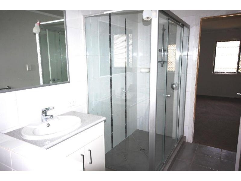 13 Foote Street, Redland Bay QLD 4165