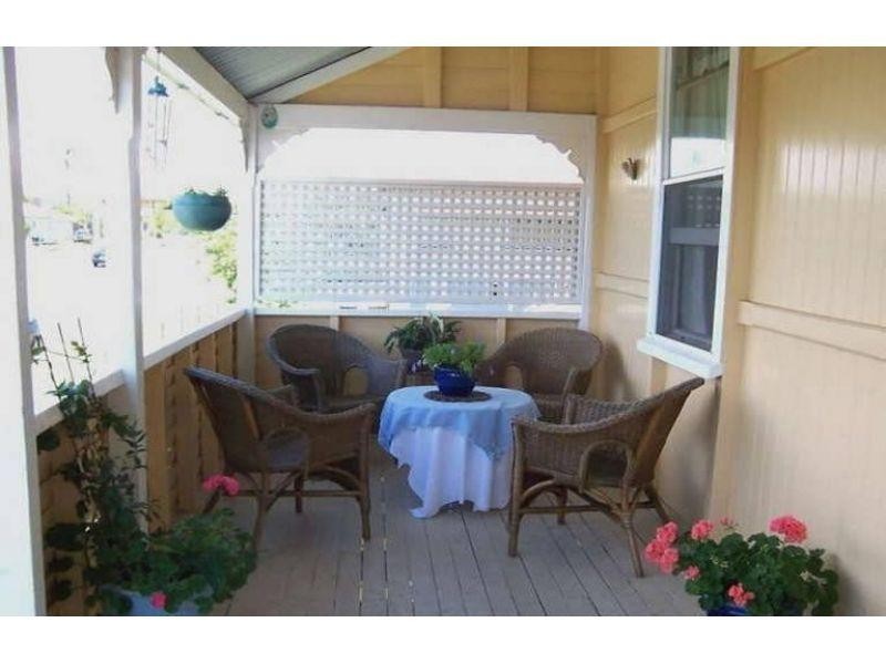 33 Seaford Street, Wynnum QLD 4178