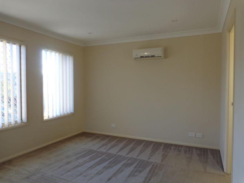24 Parkview Drive, Springfield Lakes QLD 4300