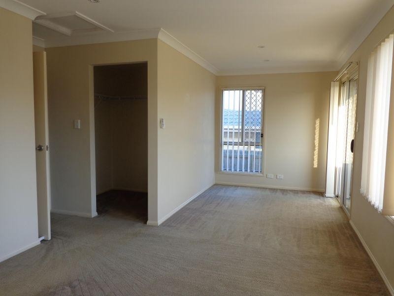 24 Parkview Drive, Springfield Lakes QLD 4300