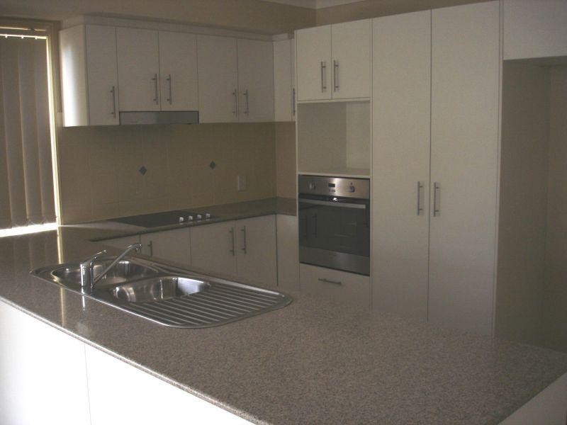 24 Parkview Drive, Springfield Lakes QLD 4300