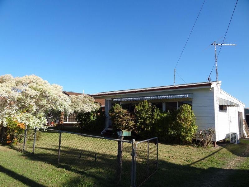 30 Base Street, Victoria Point QLD 4165
