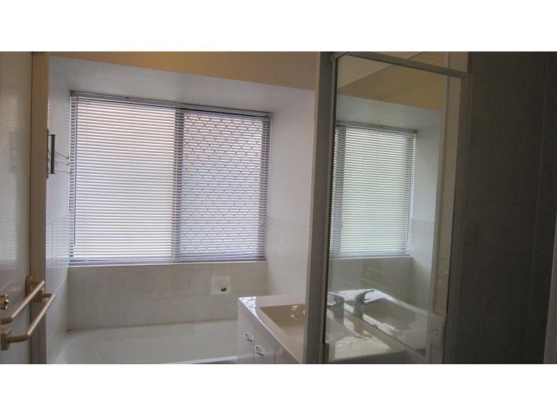 37 McWilliam Street, Redland Bay QLD 4165