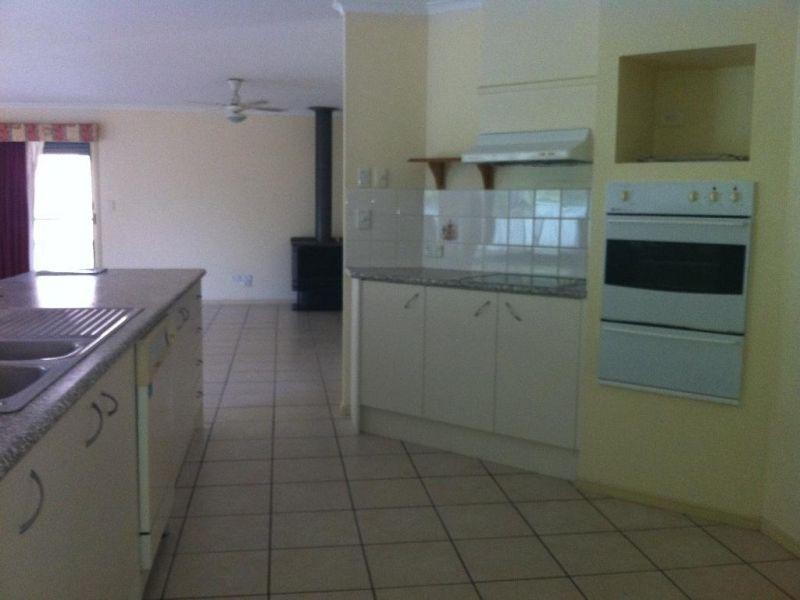 74 Ney Rd, Capalaba QLD 4157