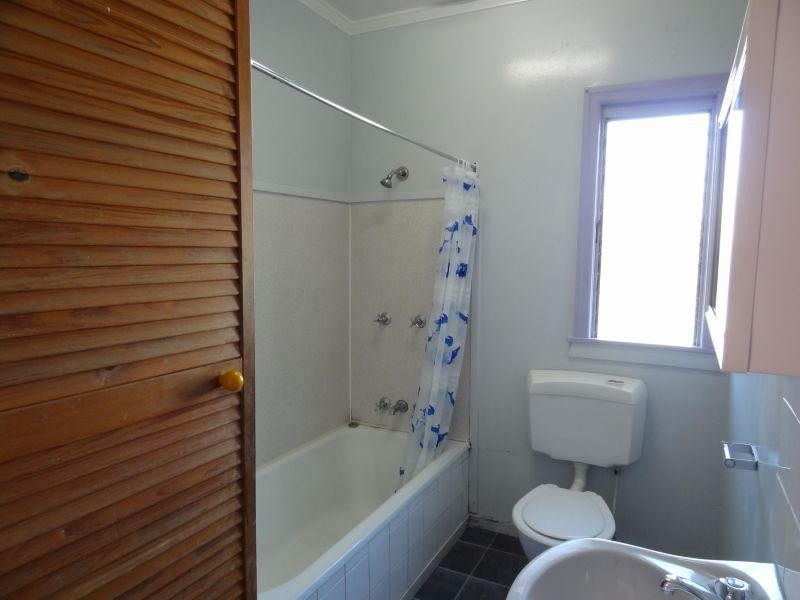 84 Lunga Street, Carina QLD 4152