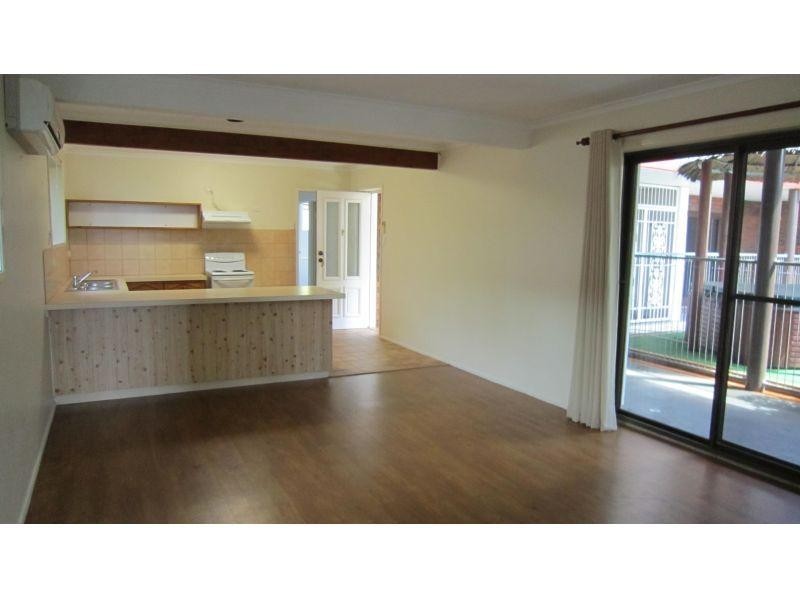 4 Tarina Street, Cleveland QLD 4163