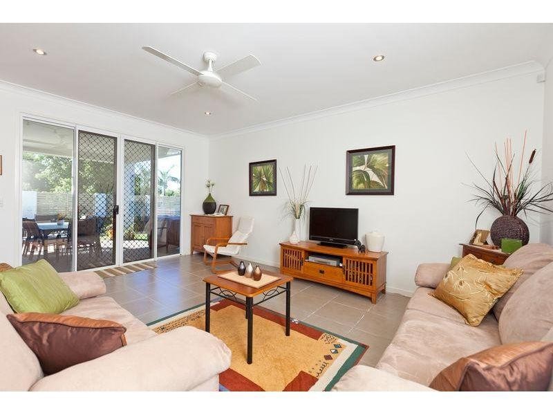 7 Ashburton Place, Wakerley QLD 4154