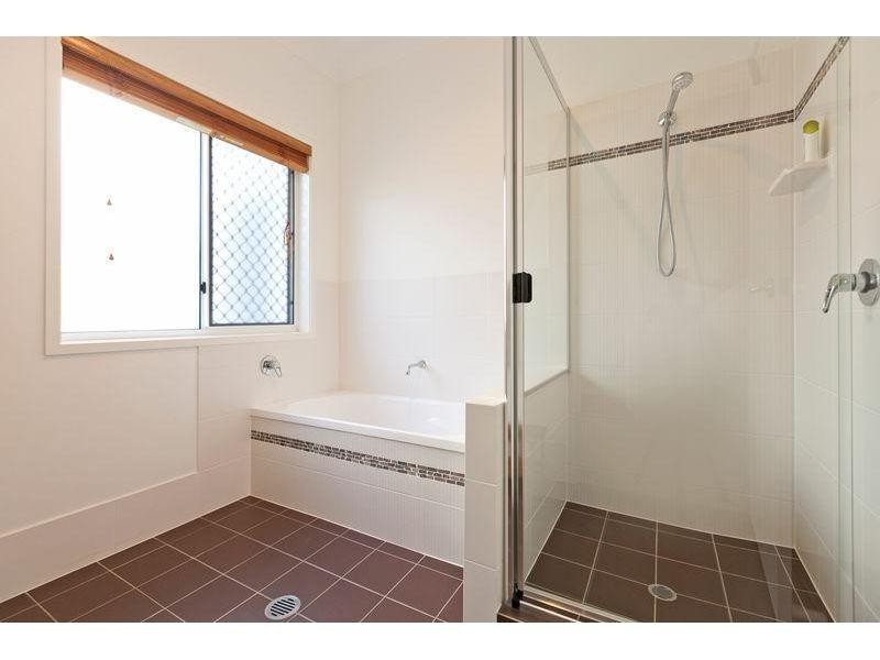 7 Ashburton Place, Wakerley QLD 4154